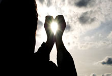 里昂队员集体受伤，球队士气不振：从危机到重生的可能